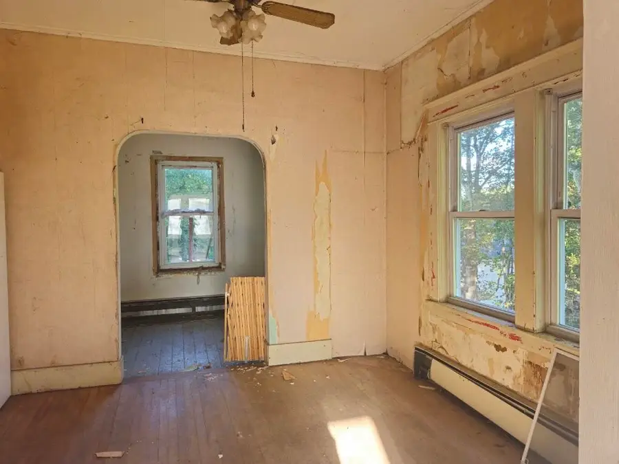 9 Lincoln Street, Millinocket, ME 04462 - #3
