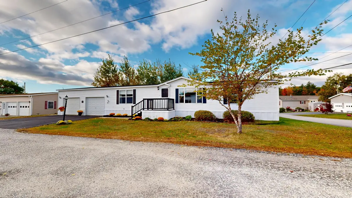 1 Palm Drive, Norway, ME 04268 - #1
