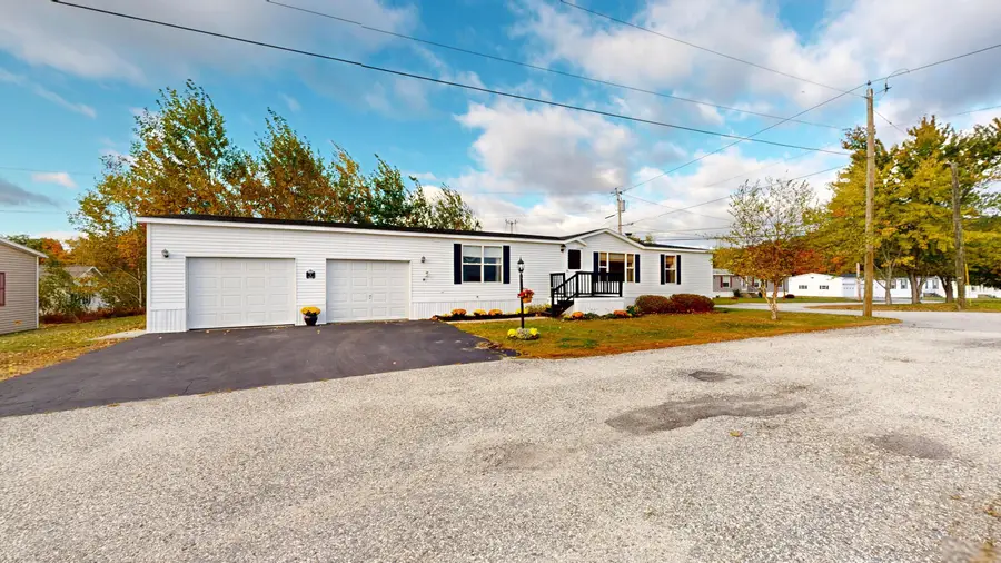 1 Palm Drive, Norway, ME 04268 - #2
