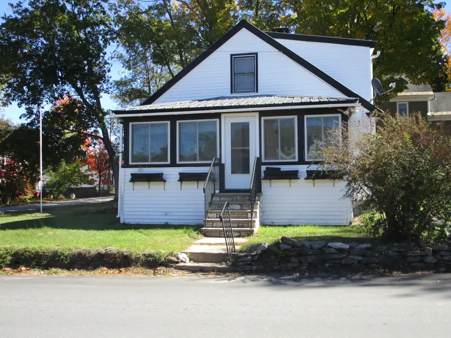 29 Elm Street, Norway, ME 04268 - #2
