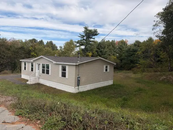109 Coburn Street, Auburn, ME 04210