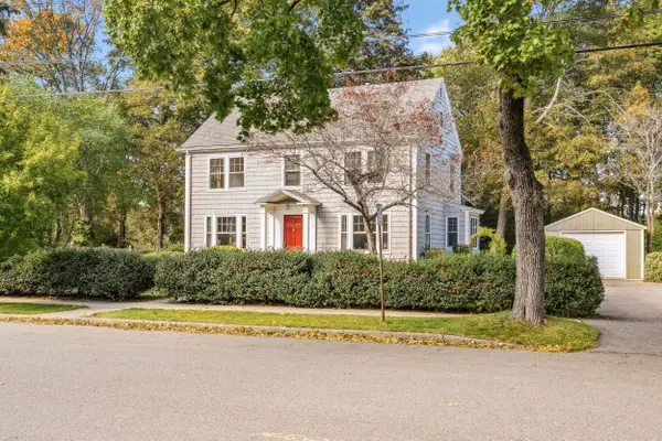 29 Longfellow Street, Portland, ME 04103