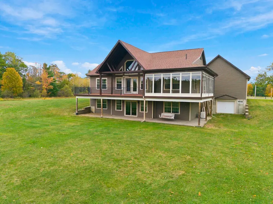 1094 Clinton Avenue, Benton, ME 04901 - #2