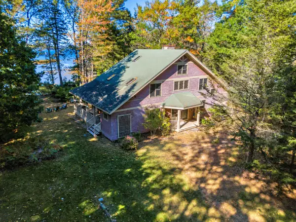 13 North Road, Chebeague Island, ME 04017
