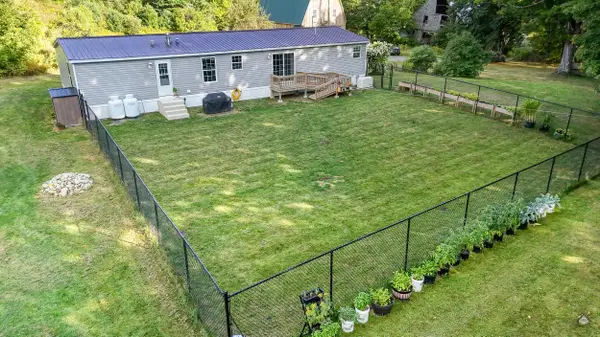 70a Mcquilkin Road, Solon, ME 04979