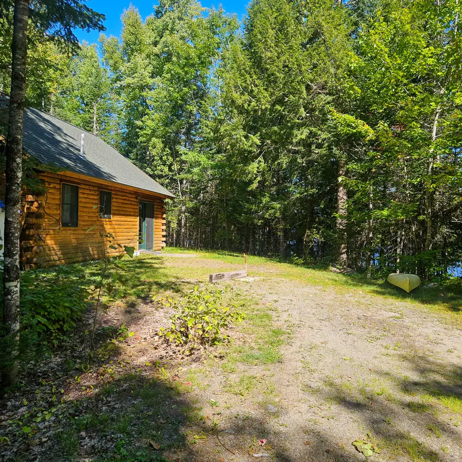 264 Taylor Street, Lincoln, ME 04457 - #2