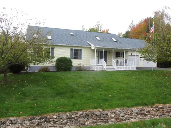 17 Jamie Way, Sidney, ME 04330