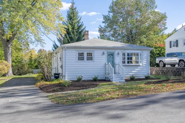 16 Hewey Street, Bangor, ME 04401