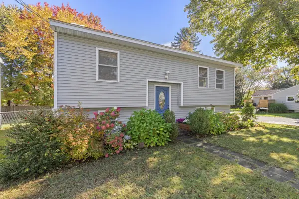 30 Lawn Avenue, South Portland, ME 04106