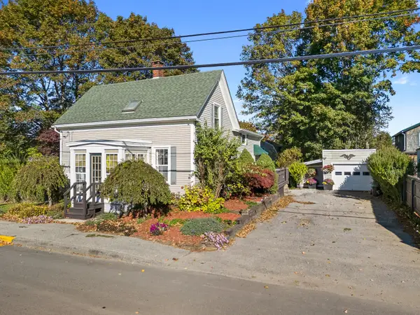 57 Pleasant Street, Rockland, ME 04841