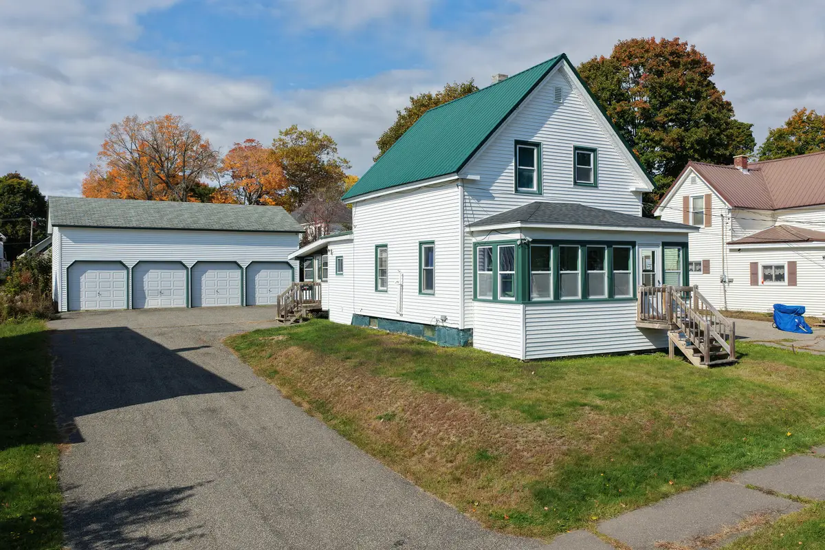 16 Elm Street, East Millinocket, ME 04430 - #1