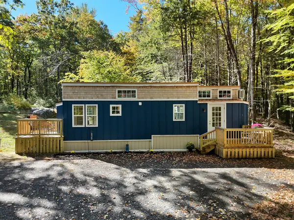 10 Josiah Norton Road, York, ME 03902