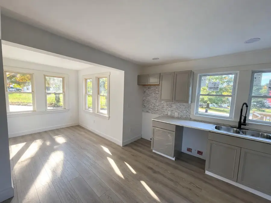 26 Merrow Road, Auburn, ME 04210 - #3