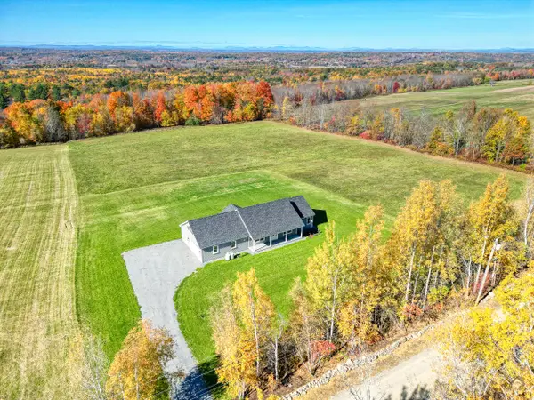 87 Yorktown Road, Albion, ME 04910