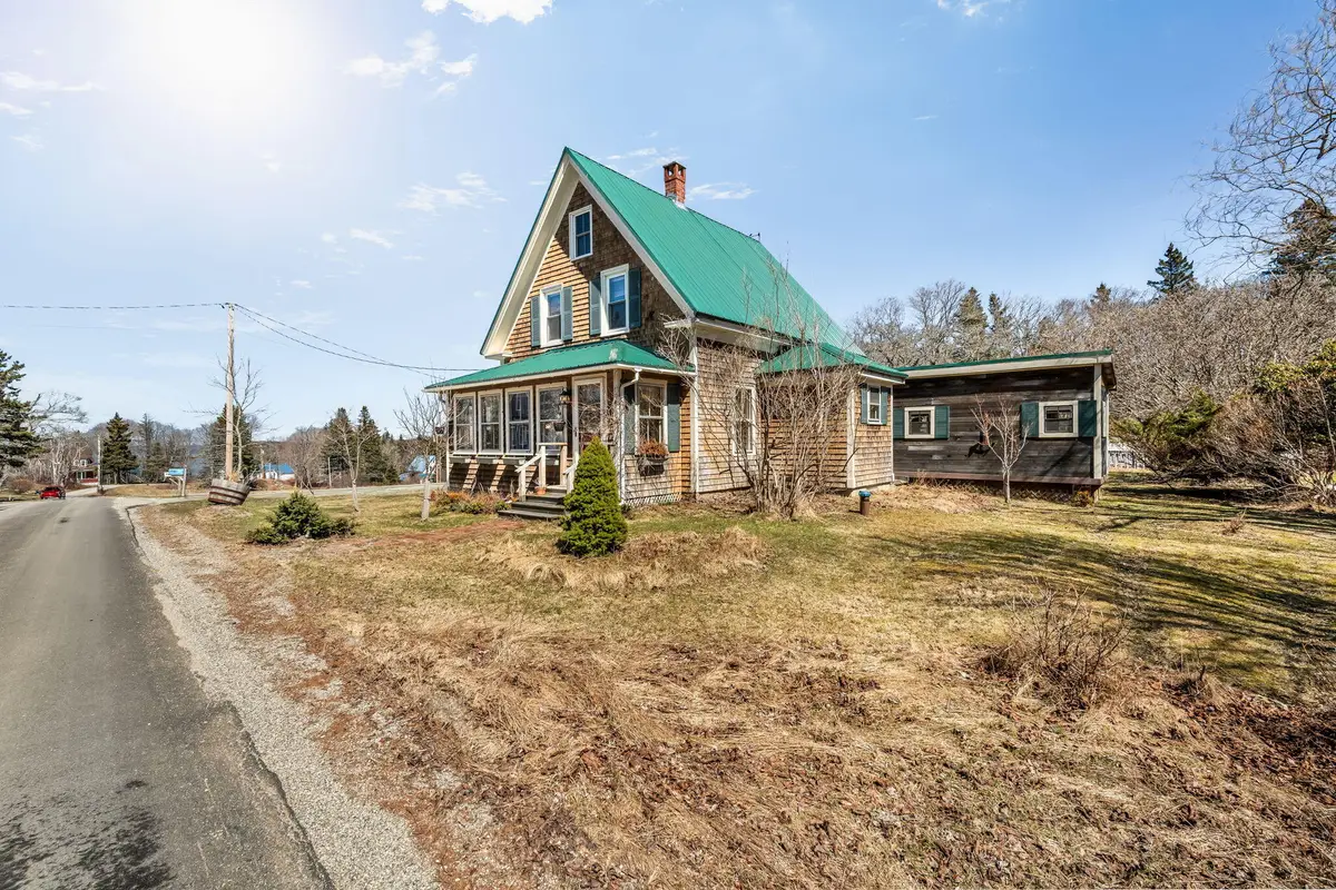 281 Atlantic Road, Swans Island, ME 04685 - #1