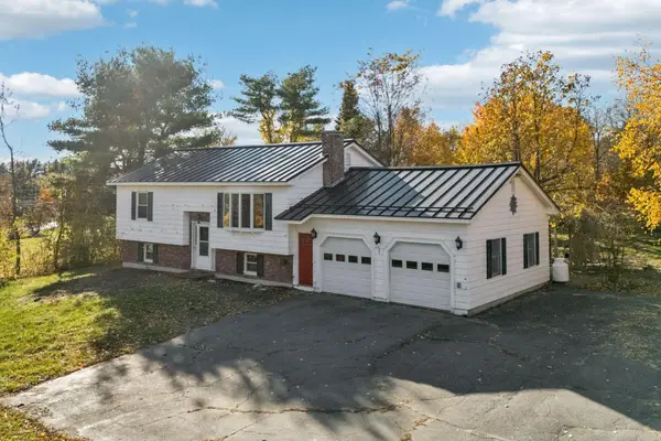14 Axtell Drive, Oakland, ME 04963