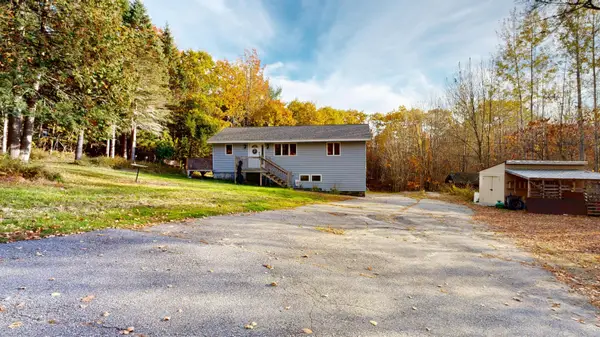 28 Mcsherry Lane, Hartford, ME 04220