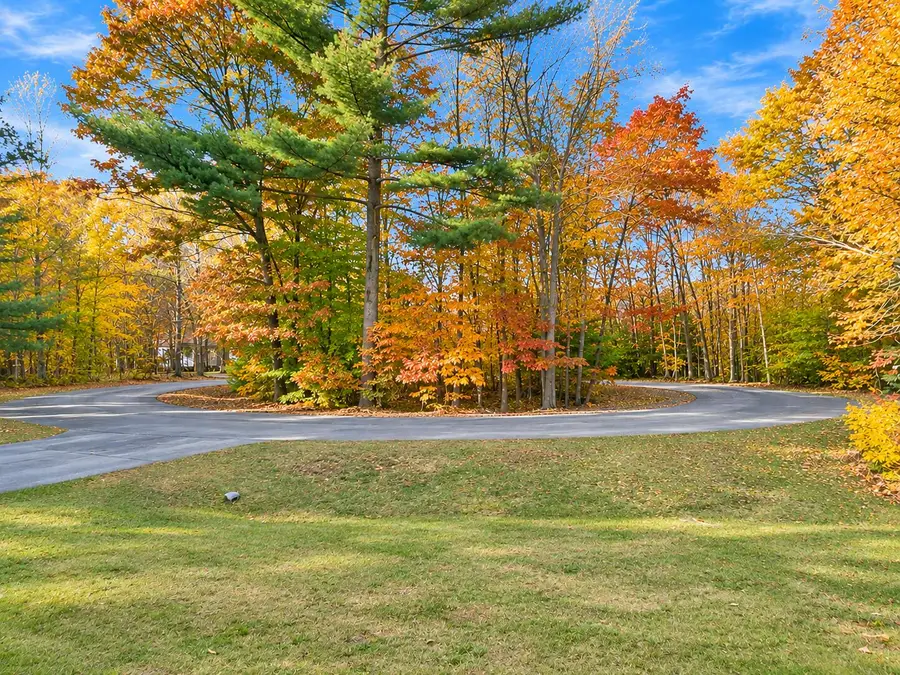 28 Chickadee Drive, Auburn, ME 04210 - #3