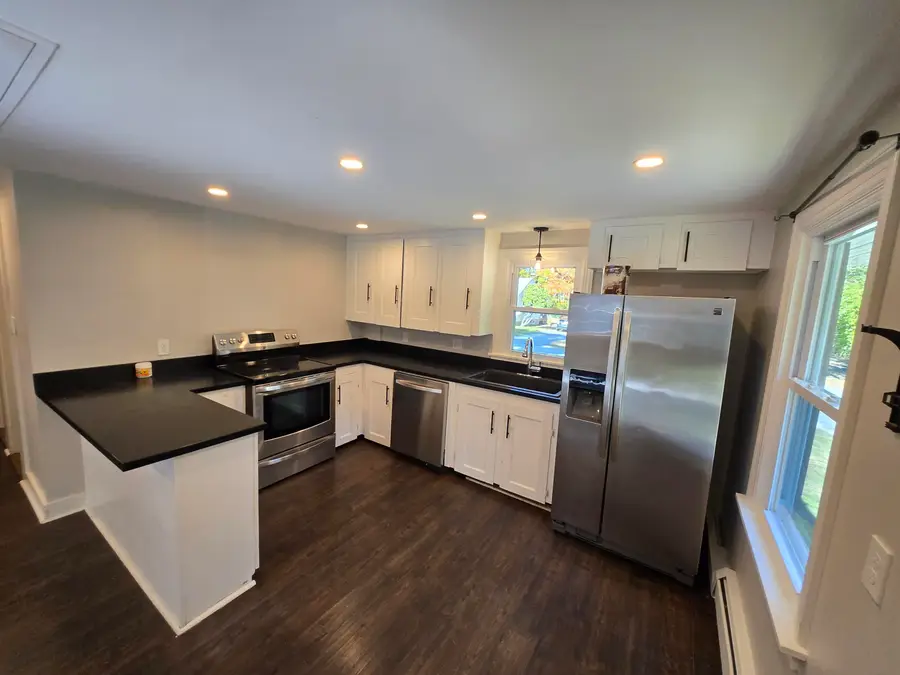 11 Pine Road, Falmouth, ME 04105 - #3
