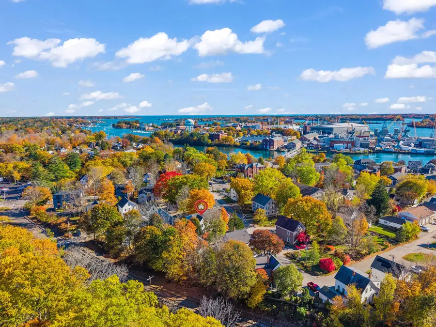 12 Central Avenue #2, Kittery, ME 03904 - #3