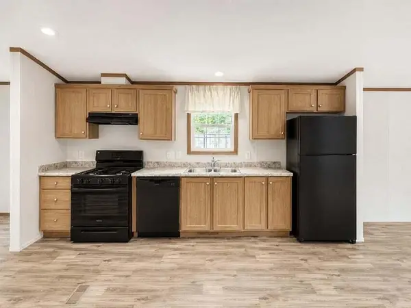 25 Holbrook Road, Turner, ME 04282