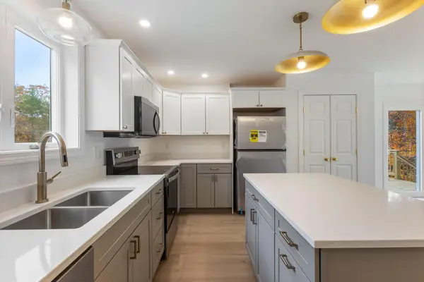 295-B Bean Street, Livermore, ME 04253