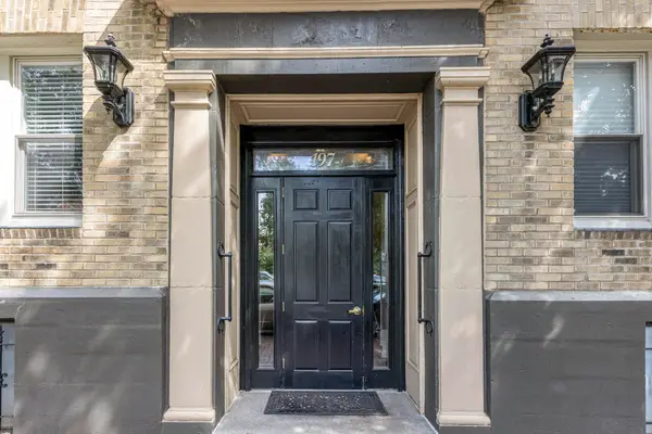 197 Pine Street #15, Portland, ME 04102