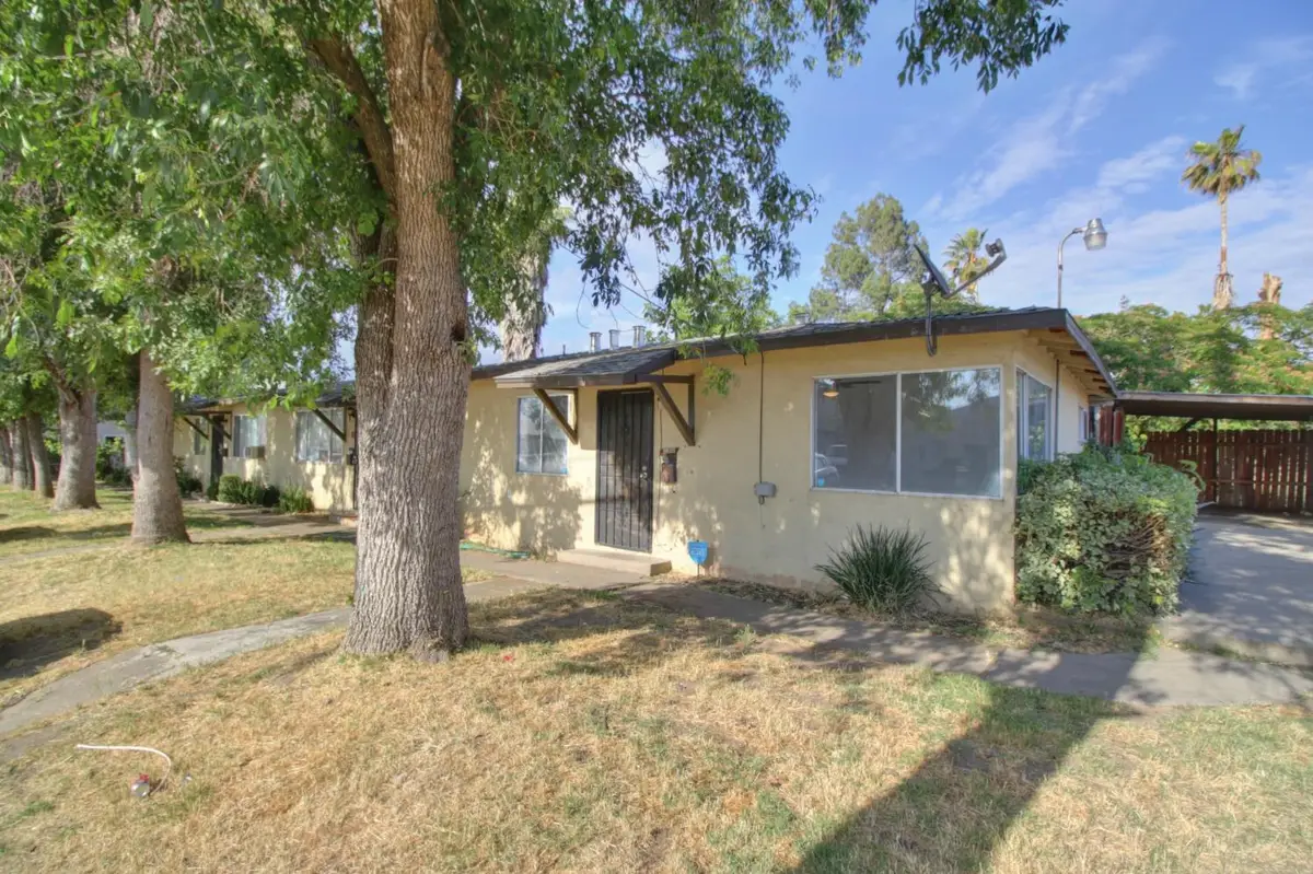 2372 Albatross Way, Sacramento, CA 95815 - Image #1