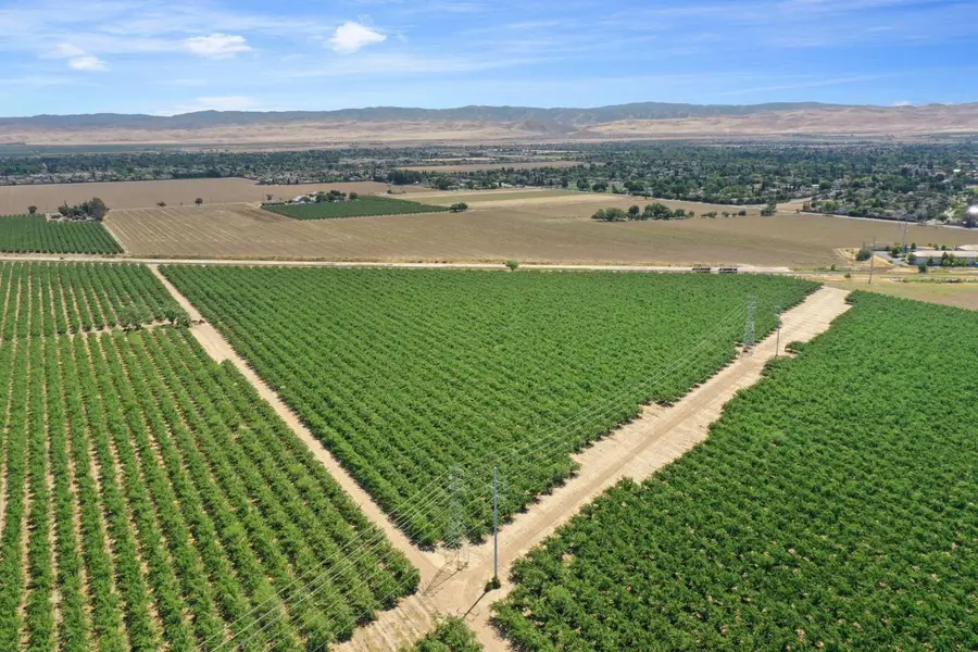 8454 W 11th Street, Tracy, CA 95304 - Image #3