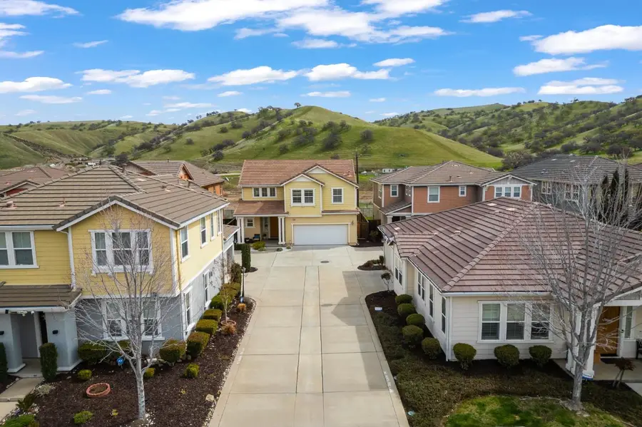 9389 Vintner Circle, Patterson, CA 95363 - #2