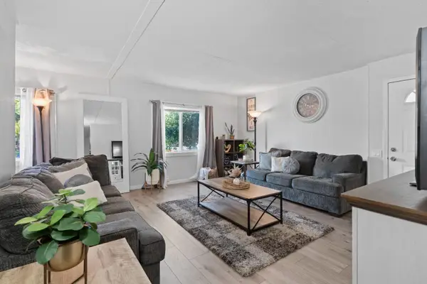 19690 N Hwy 99 #27, Acampo, CA 95220