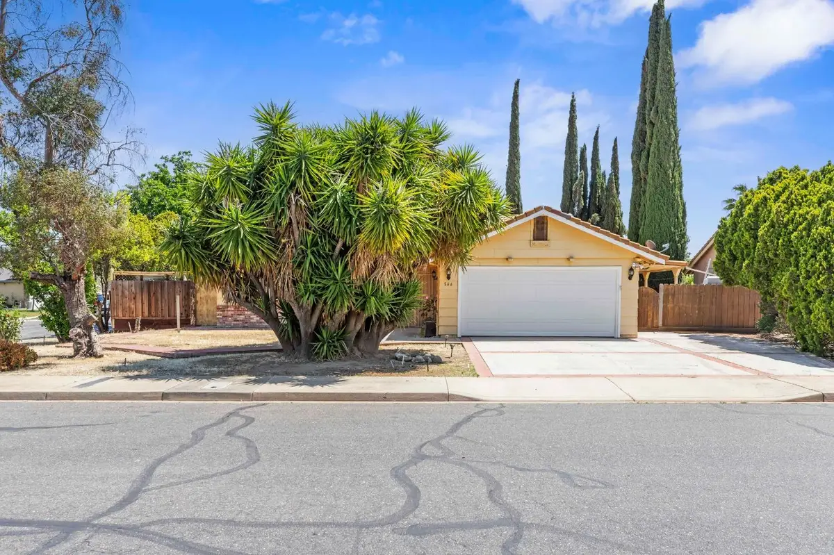 766 Meadowlark Avenue, Los Banos, CA 93635 - Image #1