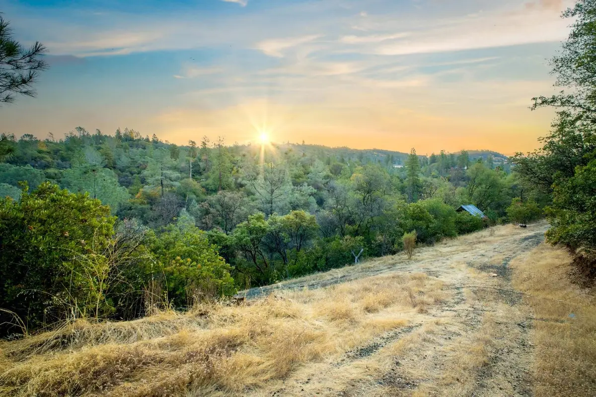 10932 Oak Canyon Drive, Penn Valley, CA 95946 - Image #1