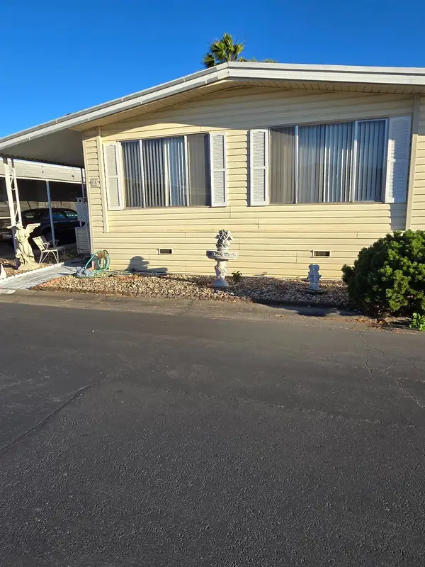 8700 West Lane #18, Stockton, CA 95210