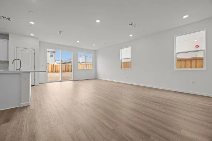 5440 Regatta Lane, Riverbank, CA 95357 - Image #2