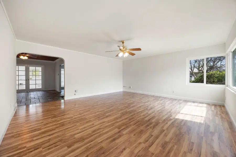 9888 S Oak Grove Ave, Knights Landing, CA 95645 - Image #2