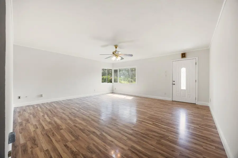 9888 S Oak Grove Ave, Knights Landing, CA 95645 - Image #3