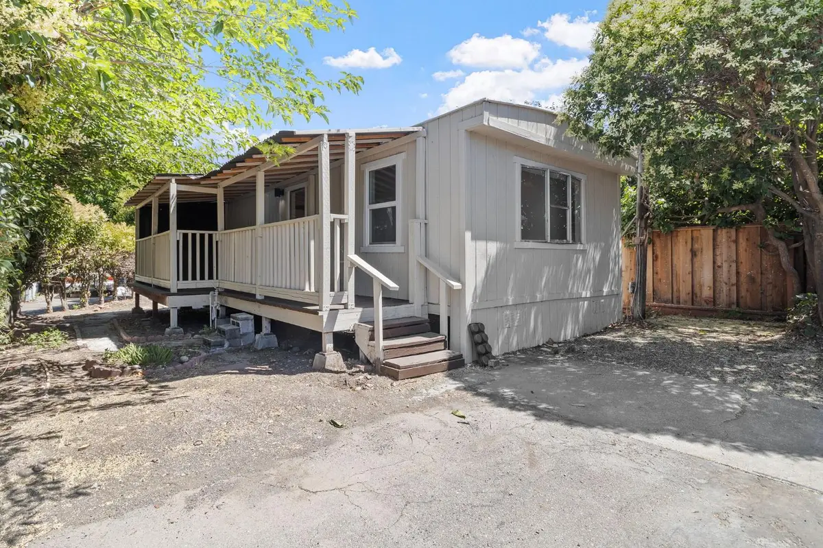 828 Olivina Avenue #11, Livermore, CA 94551 - Image #1