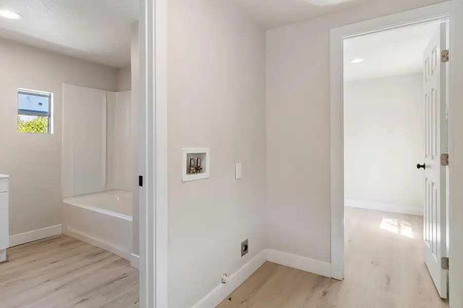 828 Olivina Avenue #11, Livermore, CA 94551 - Image #2