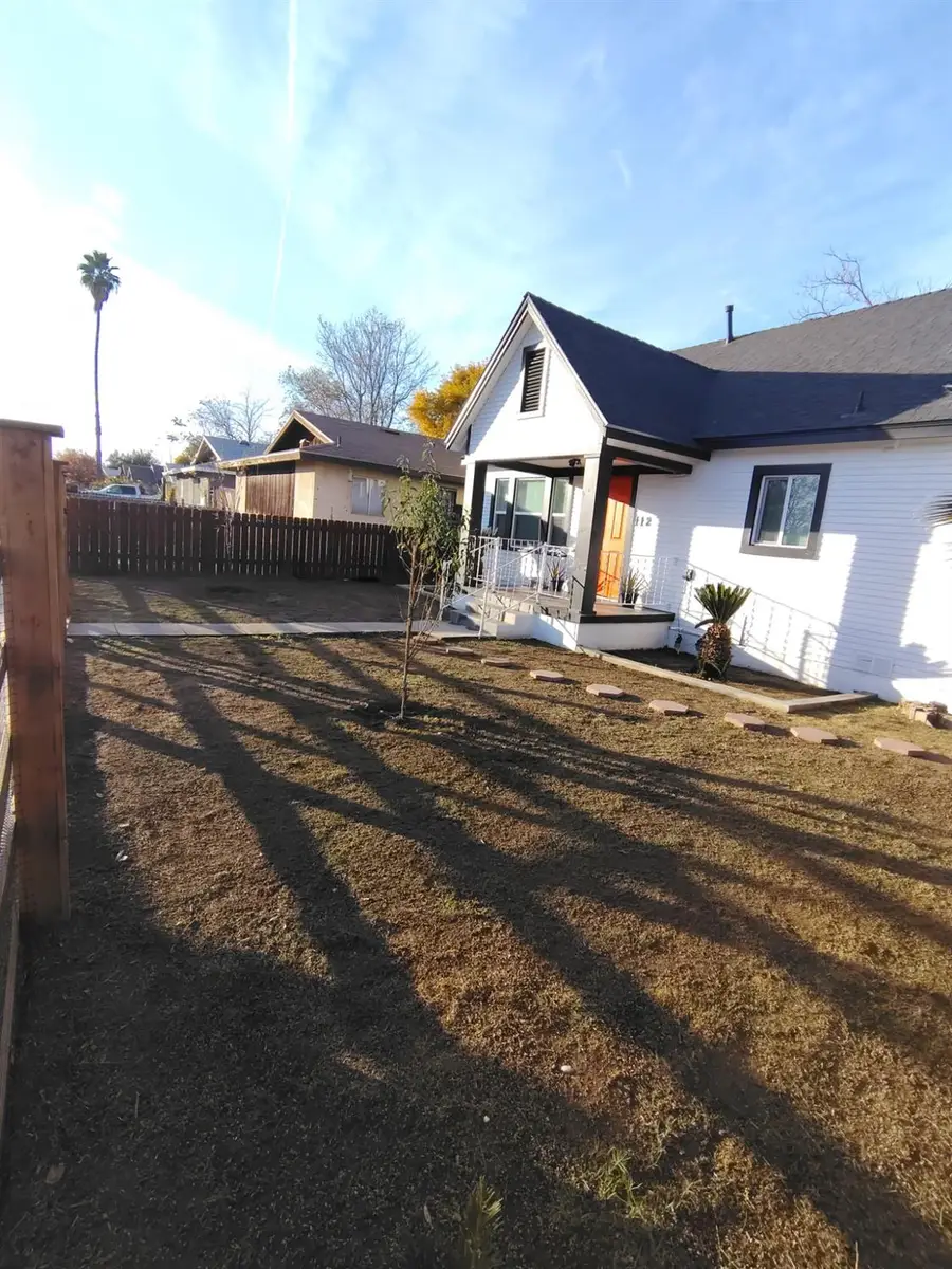 112 Woodrow Avenue, Bakersfield, CA 93308 - Image #3