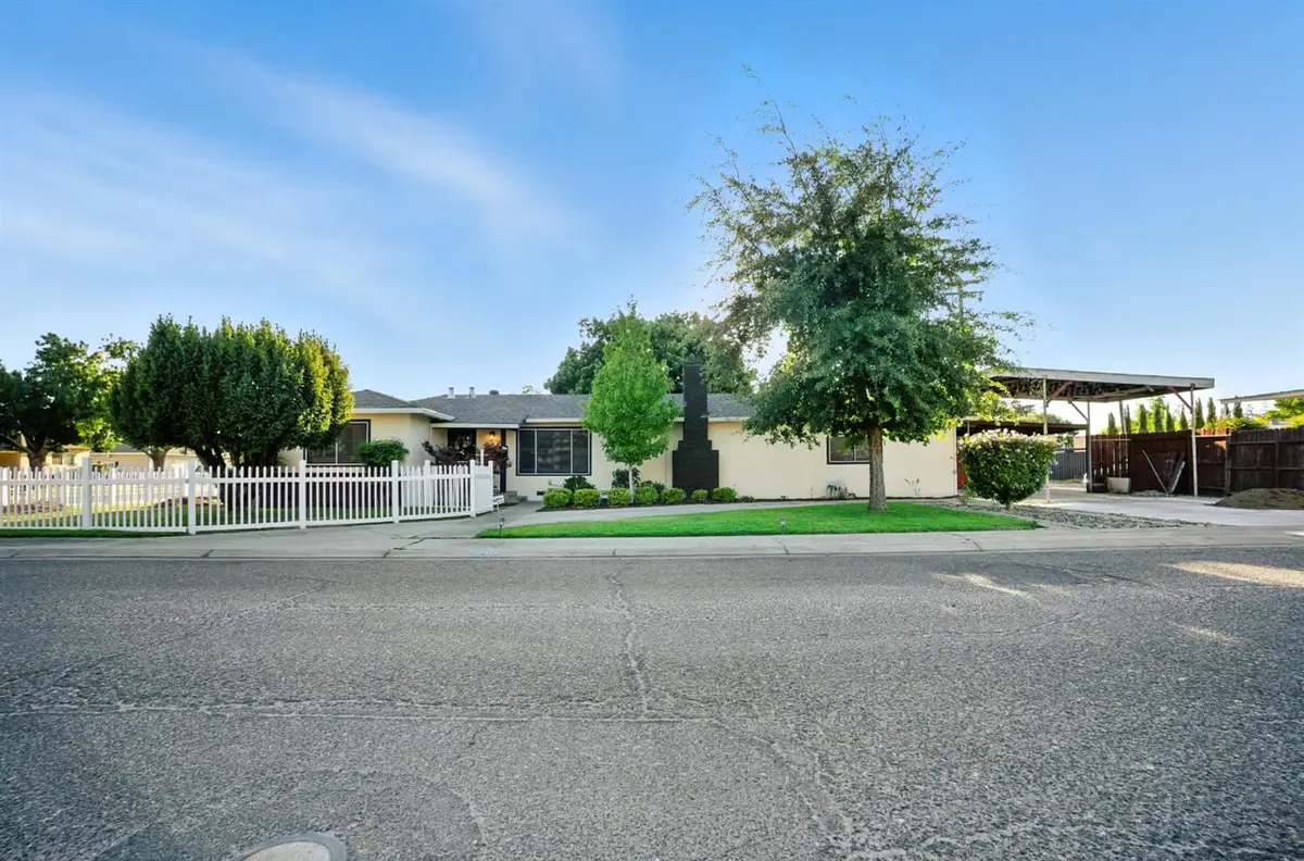 1709 Brenda Way, Turlock, CA 95382 - Image #1