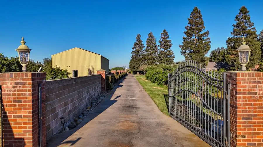 14700 N Locust Tree Road, Lodi, CA 95240 - Image #2
