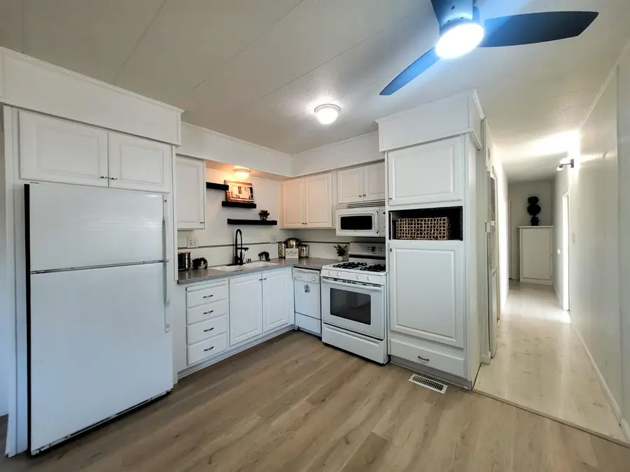 210 Danielle Way #2, Folsom, CA 95630 - Image #2