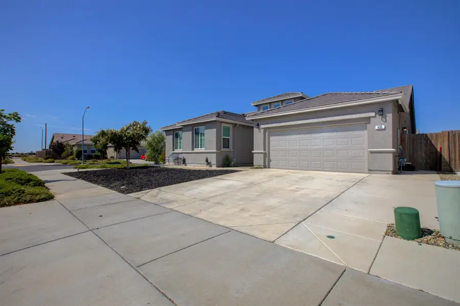 495 Daffodil Drive, Merced, CA 95341 - Image #2