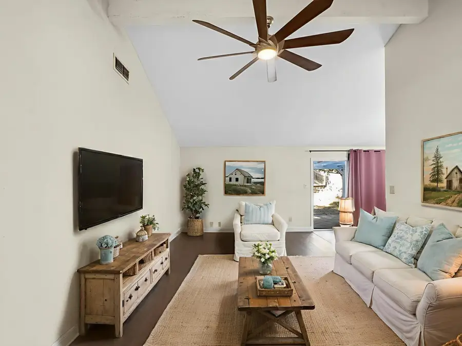 6125 Jack London Circle, Sacramento, CA 95842 - Image #2