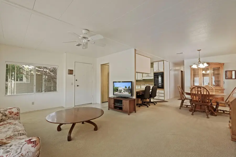 219 San Juan Drive, Lodi, CA 95240 - Image #2