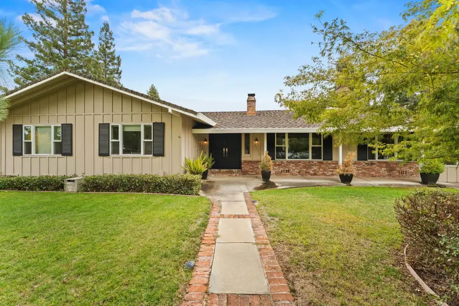 6730 Lakeview Drive, Carmichael, CA 95608 - Image #2