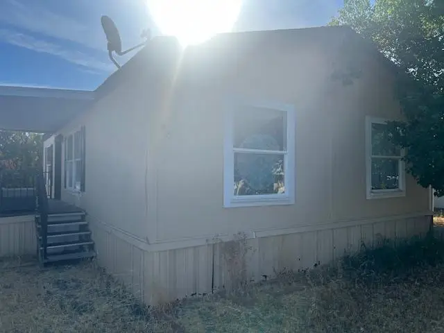 95 Bentley Avenue, Sacramento, CA 95823 - Image #3