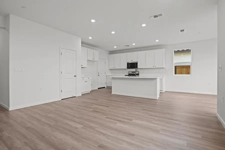 347 Pismo Drive, Lathrop, CA 95330 - Image #2