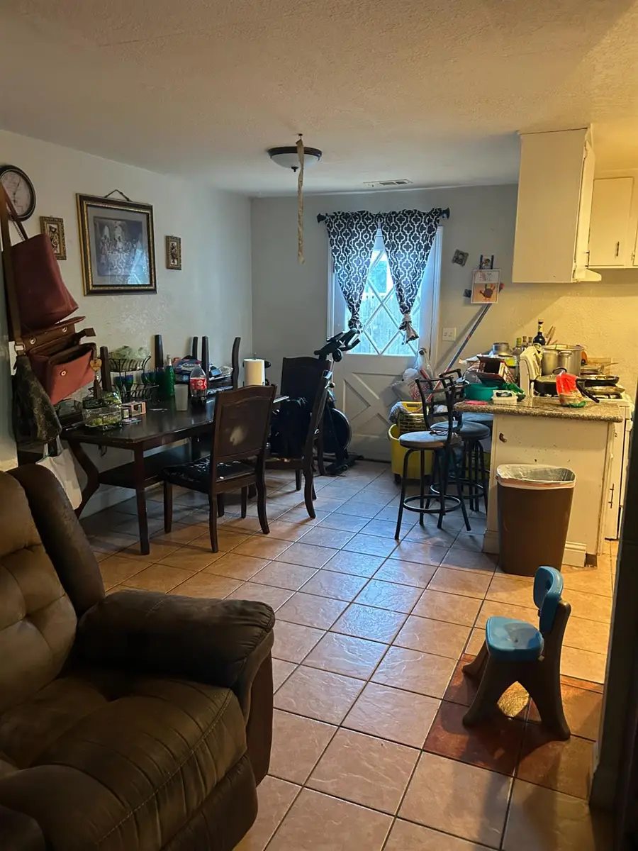 928 Santa Fe Avenue, Modesto, CA 95351 - Image #2